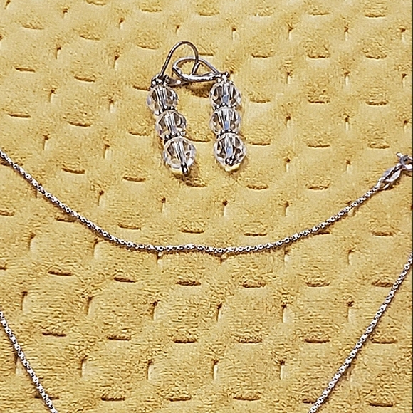 Handmade crystal necklace & earrings - Picture 2 of 2